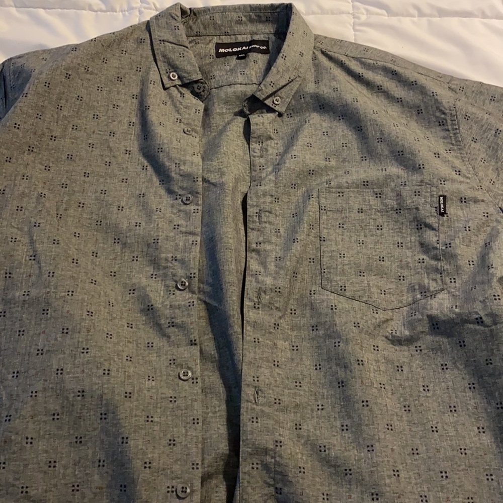 Short sleeve button shirt